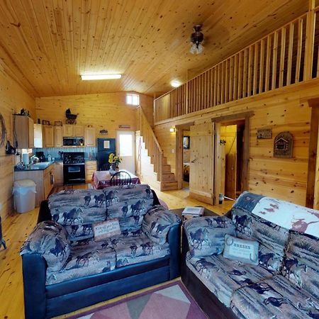 מונטיצ'לו Ranch Mountain Cabin, Stunning! Campfire, Hiking מראה חיצוני תמונה