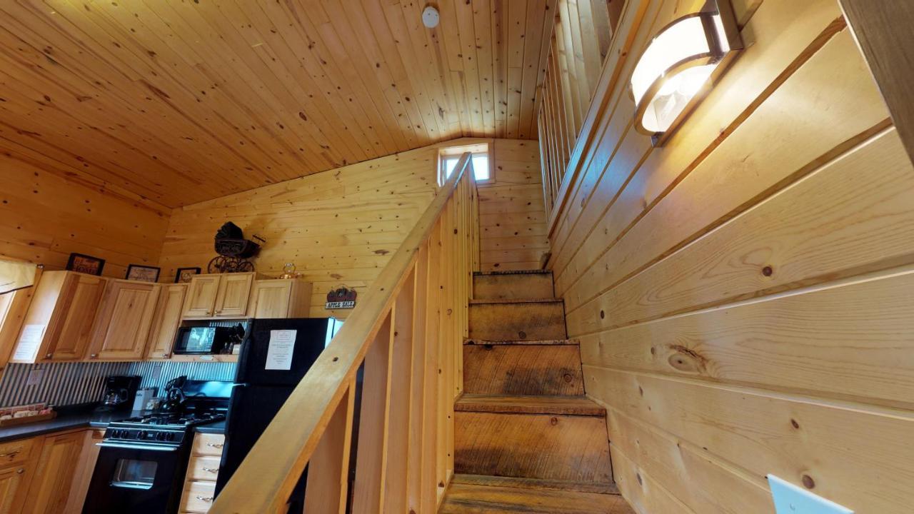 מונטיצ'לו Ranch Mountain Cabin, Stunning! Campfire, Hiking מראה חיצוני תמונה