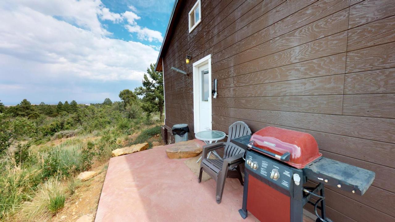 מונטיצ'לו Ranch Mountain Cabin, Stunning! Campfire, Hiking מראה חיצוני תמונה