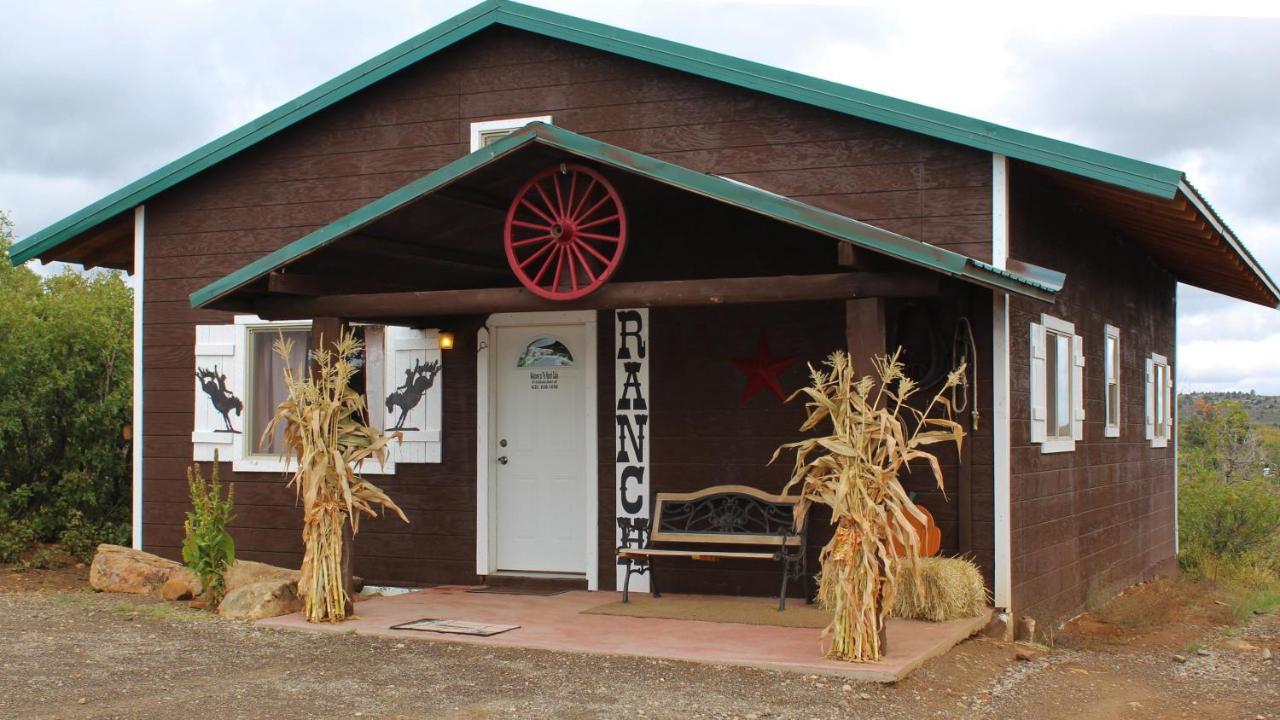 מונטיצ'לו Ranch Mountain Cabin, Stunning! Campfire, Hiking מראה חיצוני תמונה