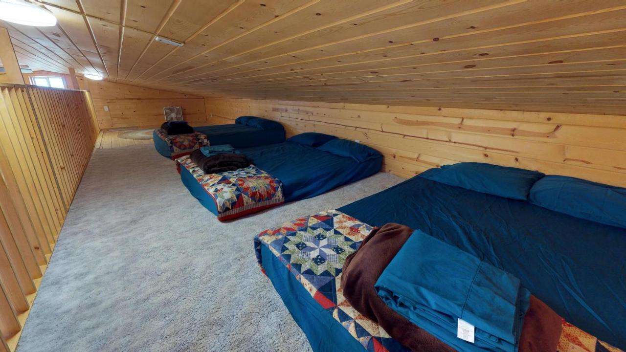 מונטיצ'לו Ranch Mountain Cabin, Stunning! Campfire, Hiking מראה חיצוני תמונה